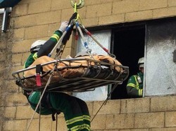 Dalam Setahun, Nyaris 1.000 Orang Obesitas di Inggris Diangkut Pemadam