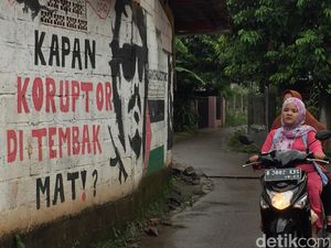 Pesan dari Sudut Gang di Bekasi: Kapan Koruptor Ditembak Mati? Pesan dari Sudut Gang di Bekasi: Kapan Koruptor Ditembak Mati?