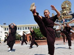 Para Wanita Kuat dari Nepal
