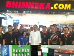 Jokowi Antar Si Bungsu Beli Komputer ke Mangga Dua