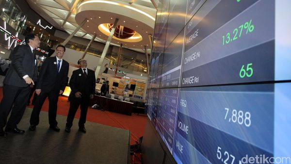 Waskita Precast Catatkan Saham Perdana di BEI