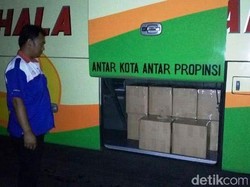 Modus Baru Penyelundupan Arak Bali Dititipkan Bus Eksekutif