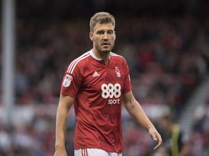 Bendtner Nantikan Reuni dengan Arsenal Bendtner Nantikan Reuni dengan Arsenal