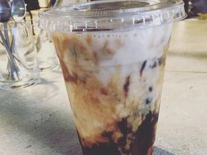 Mau Coba Minuman Kopi Baru? Kini Ada Banana Milk Coffee yang Sedang Tren