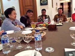 Hasto Soal Pertemuan dengan Ahok: Nggak Ada Deadlock, Semua Lancar