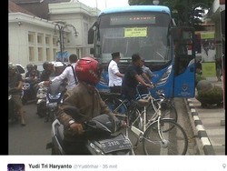 Ridwan Kamil Tegur Sopir DAMRI yang Sembarangan Turunkan Penumpang