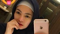 Berhijab, Vitalia Shesya Kini Anggap Selfie Ekspos Tubuh Sama dengan Zina