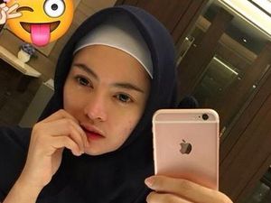 Berhijab, Vitalia Shesya Kini Anggap Selfie Ekspos Tubuh Sama dengan Zina Berhijab, Vitalia Shesya Kini Anggap Selfie Ekspos Tubuh Sama dengan Zina