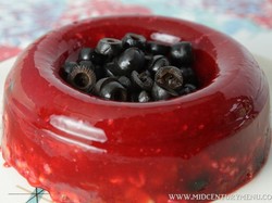 Cherry Catsup Salad dari Pertengahan Abad 20 Kini Bisa Dibuat Lagi