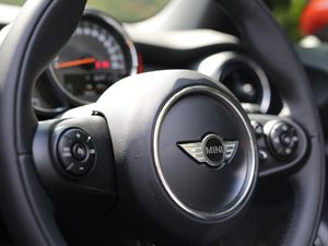 Ini Alasan MINI Belum Diproduksi di Indonesia