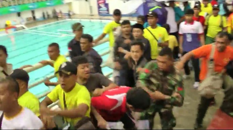 Panggung-Panggung Emosi yang Nodai PON Jabar Panggung-Panggung Emosi yang Nodai PON Jabar