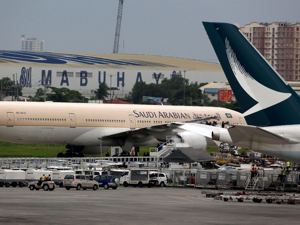 Emak-emak Ketinggalan Bayi, Pesawat di Arab Saudi Putar Balik Emak-emak Ketinggalan Bayi, Pesawat di Arab Saudi Putar Balik