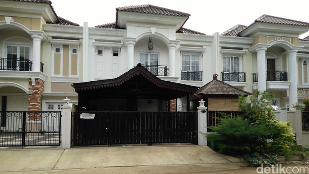  Rumah Mewah Syahrini Di Jakarta  Home Desaign