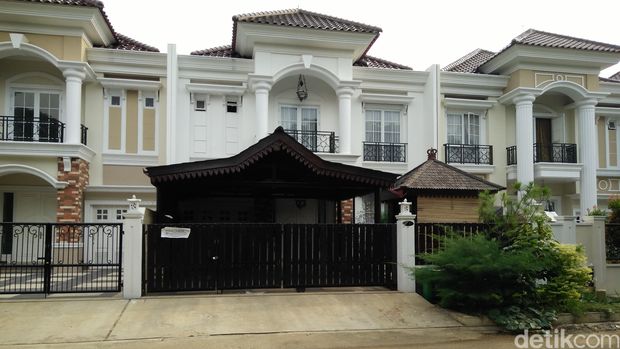  Rumah  Mewah Syahrini  Di Jakarta Home Desaign