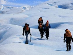 Uniknya Kuliah di Jalur Menuju Kutub Utara dan Selatan Bumi