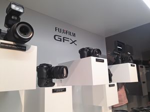 Kamera Ponsel Mana yang Ada DNA Fujifilm? Kamera Ponsel Mana yang Ada DNA Fujifilm?
