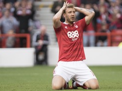 Wenger: Kok Gabung Forest, Bendtner?