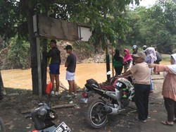 Lokasi Banjir Bandang Garut Jadi Tontonan Warga: Pengen Lihat-lihat