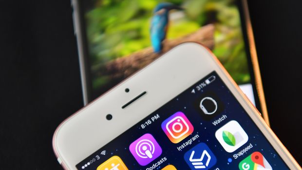 LONDON, ENGLAND - AUGUST 03:  The Instagram logo is displayed within the opened app on an iPhone on August 3, 2016 in London, England.  (Photo by Carl Court/Getty Images)
