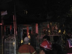 Kebakaran di Tenggilis, Pemilik Rumah Tewas Terbakar