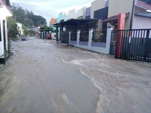 Korban Tewas Banjir Bandang Garut Tambah Jadi 6 Orang, 16 Orang Lagi Hilang