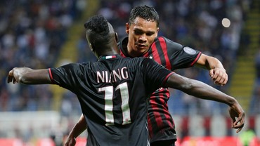 Jarak di Lini Belakang Lazio Beri Kemenangan untuk Milan Jarak di Lini Belakang Lazio Beri Kemenangan untuk Milan