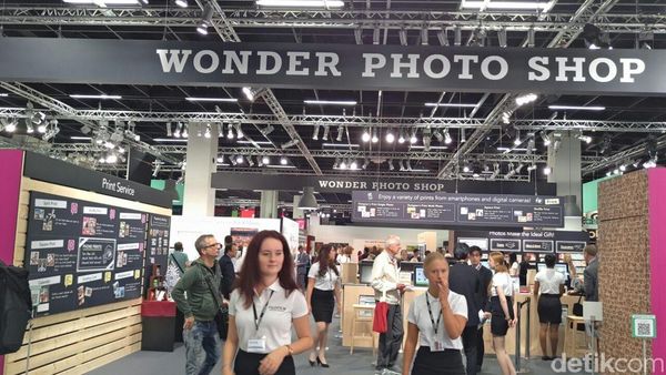 Photokina Surga Penikmat Fotografi