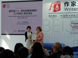 Peraih Nobel Svetlana Alexievich Masuk Long Listed Penghargaan Inggris