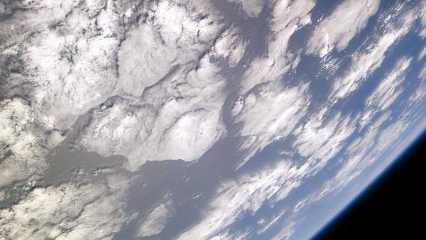 Indahnya Bumi Dilihat dari Angkasa