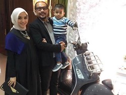 Cerita Enno Lerian Soal Kebiasaan Makan Bareng di Keluarga