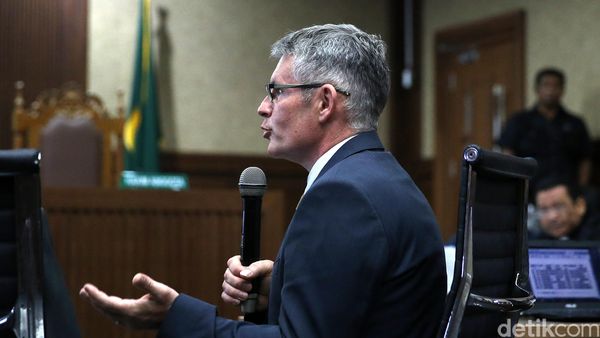 Ahli Toksikologi asal Australia Bersaksi untuk Jessica