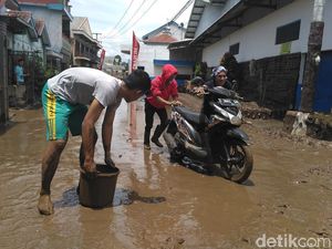Kisah Tragis Korban Banjir Garut: Pulang Acara Lamaran, Epi Kehilangan 3 Kerabatnya