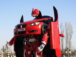 Wah, Mobil BMW Ini Bisa Berubah Menjadi Transformers