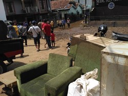 Garut Berduka: Lokasi Banjir Bandang Gelap Gulita, Genset Disebar