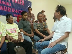 Tugas Baru Polisi Babinkamtibmas di Jateng: Cari Penderita Katarak Tugas Baru Polisi Babinkamtibmas di Jateng: Cari Penderita Katarak