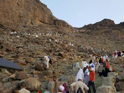 4 Gunung Paling Penting di Arab Saudi untuk Umat Islam
