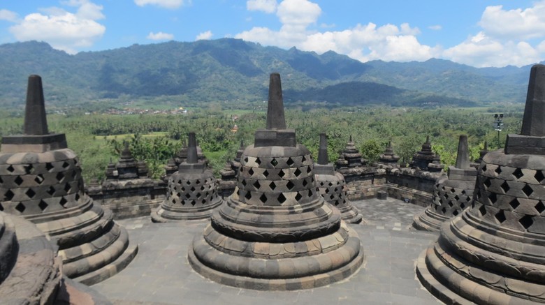 wisata ke candi borobudur (Foto: Fitraya Ramadhanny) wisata ke candi borobudur (Foto: Fitraya Ramadhanny)
