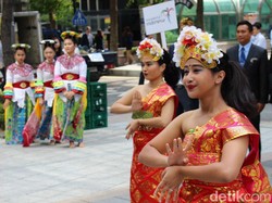 Promosikan Pariwisata, Mahasiswi Indonesia Menari di Jalanan Korsel