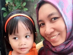 Kisah Ibu yang Ingin Balitanya Bisa Mendengar