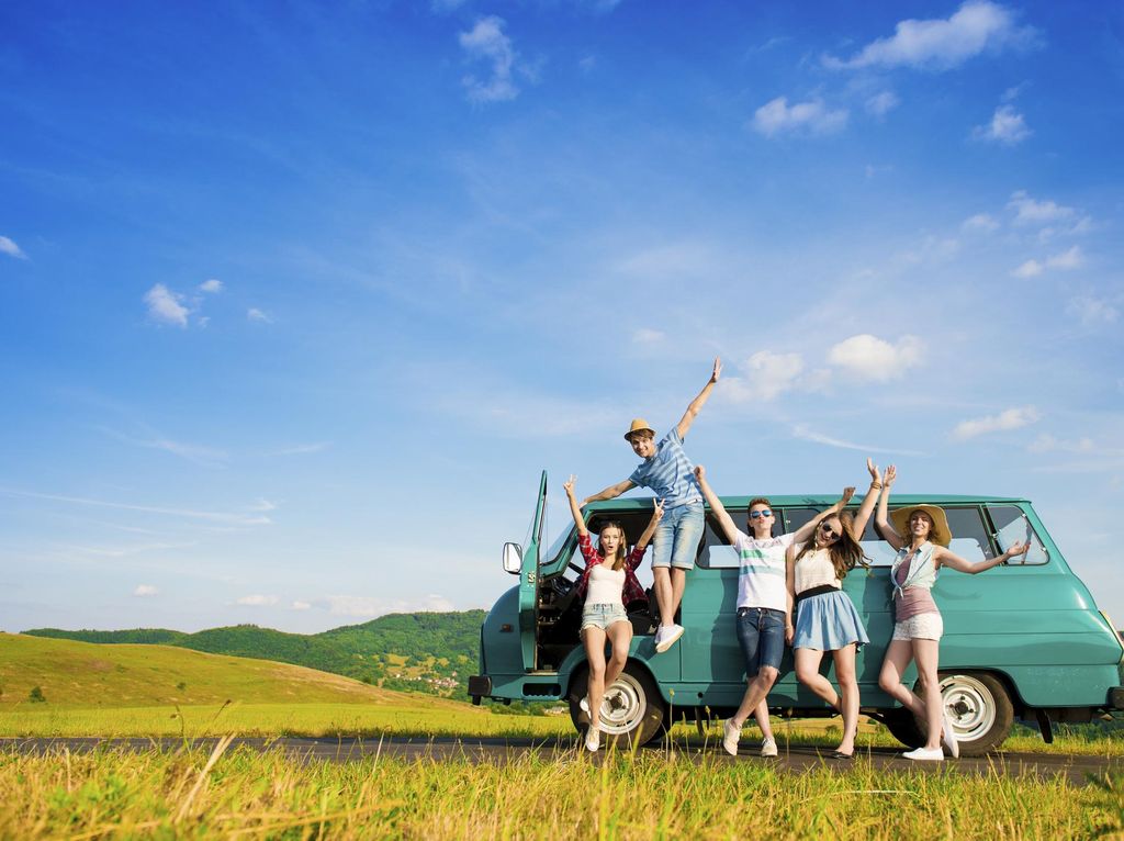Ingin Road Trip di Luar Negeri? Nih Biaya dan Cara Bikin SIM Internasional Ingin Road Trip di Luar Negeri? Nih Biaya dan Cara Bikin SIM Internasional