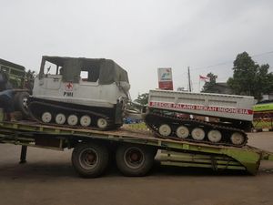 PMI Kirim Hagglund untuk Evakuasi Korban Banjir Bandang Garut