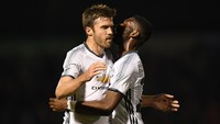 Michael Carrick mencuri perhatian bersama Spurs pada 2004-2006. Dia lalu pindah ke MU sampai pensiun pada tahun lalu. (Foto: Shaun Botterill/Getty Images)