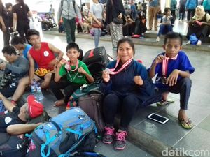 Atlet Muay Thai Sulteng Akhirnya Dapat Penginapan dan Tiket Pulang Atlet Muay Thai Sulteng Akhirnya Dapat Penginapan dan Tiket Pulang