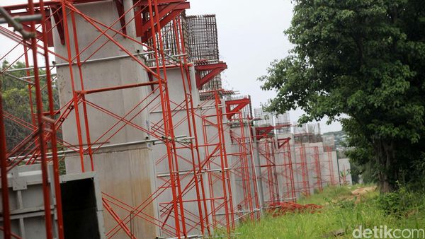 Pembangunan LRT Cibubur-Cawang Capai 10%