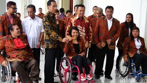 Jokowi Terima Atlet Peraih Perunggu Paralympic