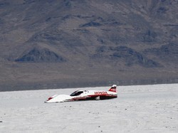 Pakai Mesin 660 cc, Jet Darat Honda Ini Mampu Lari Hingga 421 Km/jam