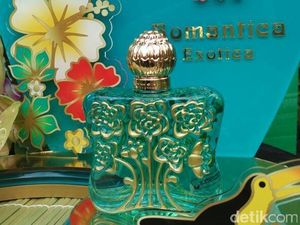 Semerbak Aroma Melati dalam Parfum Eksotis Anna Sui Terbaru Semerbak Aroma Melati dalam Parfum Eksotis Anna Sui Terbaru