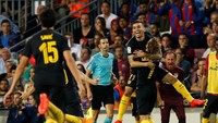 Atletico menyamakan kedudukan lewat Angel Correa. REUTERS/Albert Gea.