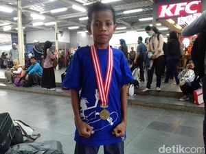 Pelatih Muay Thai Bantah Diberi Uang Rp 30 Juta oleh Bupati Morowali Pelatih Muay Thai Bantah Diberi Uang Rp 30 Juta oleh Bupati Morowali