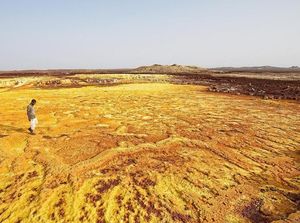 Kisah Suku yang Menghuni Neraka di Bumi